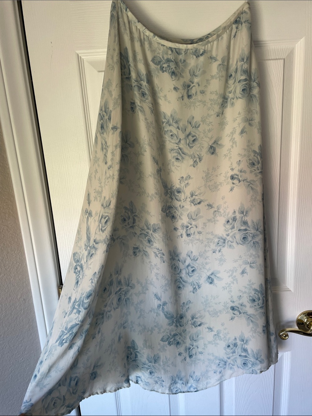 Vintage Lauren Ralph Lauren Cream A-Line silk Skirt with Blue Floral Print